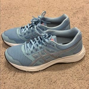 ASICS women’s sneakers
